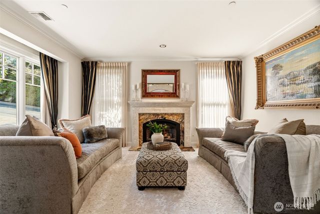 7316 164th Street SW, Edmonds, WA 98026