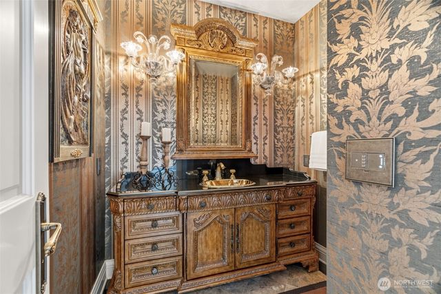 7316 164th Street SW, Edmonds, WA 98026