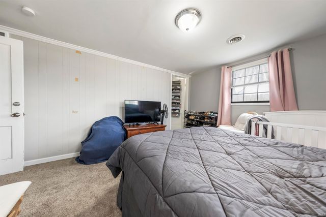 1250 Maple Court, Evansville, IN 47714