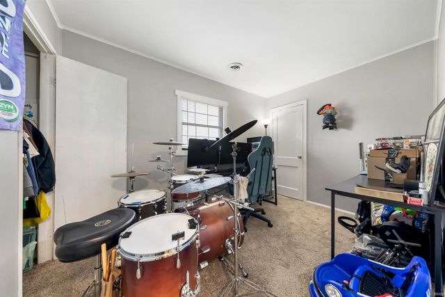 1250 Maple Court, Evansville, IN 47714