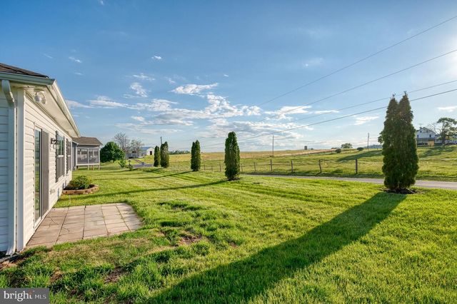 85 RIVER RD, Gettysburg, PA 17325