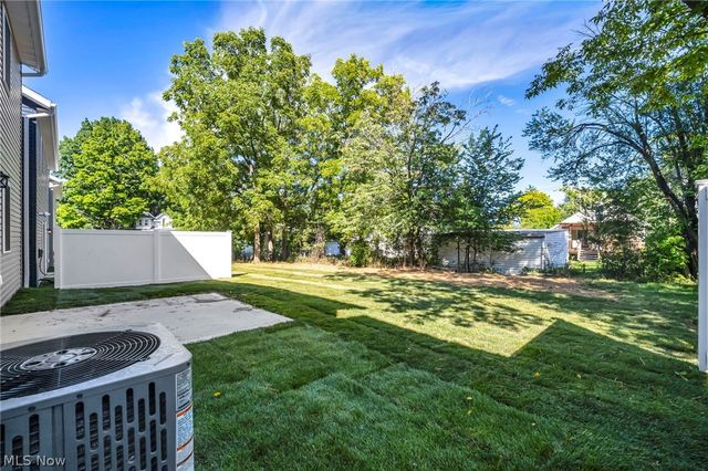 5241 Forest Avenue, Maple Heights, OH 44137