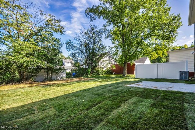 5241 Forest Avenue, Maple Heights, OH 44137