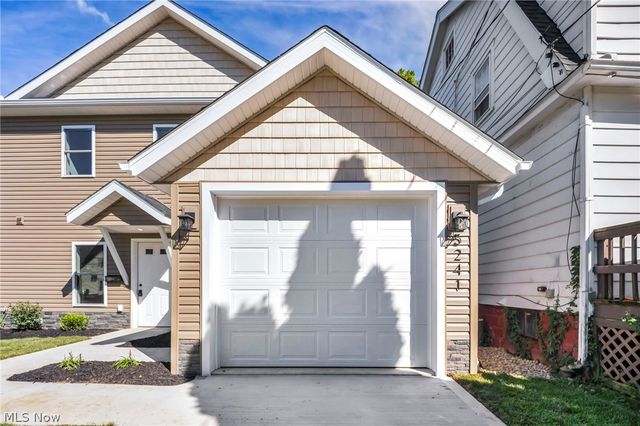 5241 Forest Avenue, Maple Heights, OH 44137