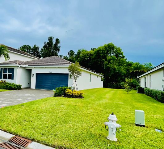 7188 Trotwood Lane, Jupiter, FL 33458