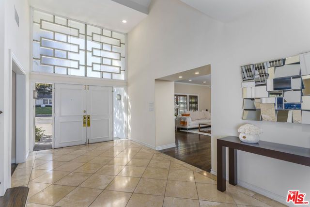 15405 Valley Vista Boulevard, Sherman Oaks, CA 91403