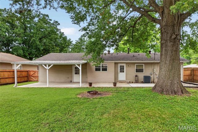 3260 Willow Avenue, Granite City, IL 62040