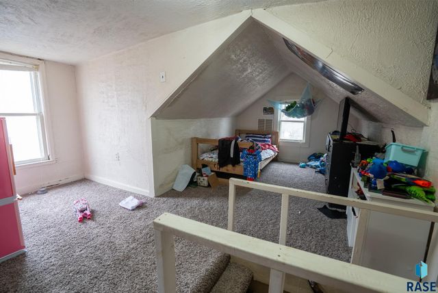 2203 S Euclid Ave Avenue, Sioux Falls, SD 57105