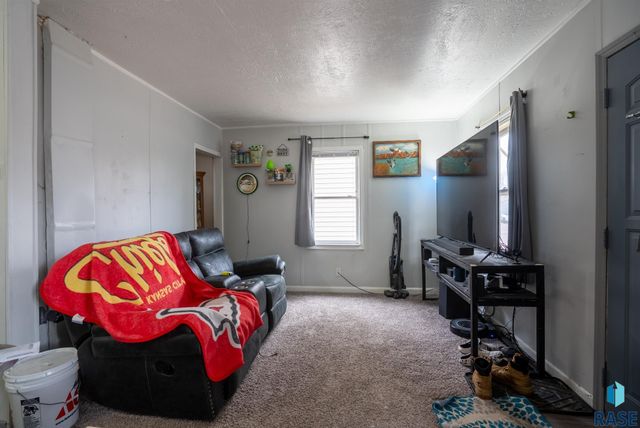 2203 S Euclid Ave Avenue, Sioux Falls, SD 57105