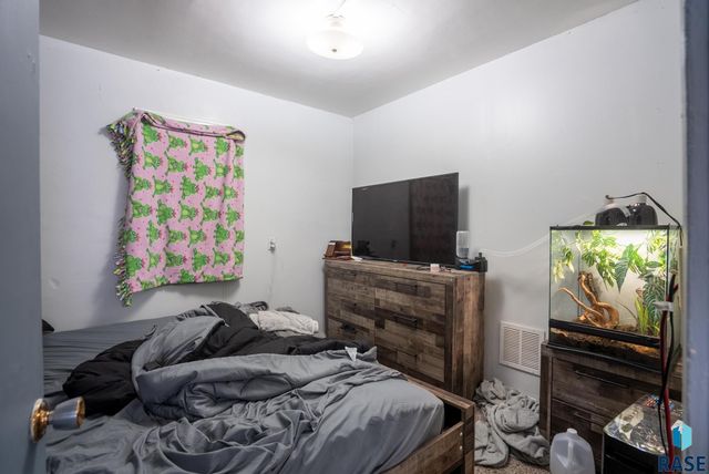 2203 S Euclid Ave Avenue, Sioux Falls, SD 57105