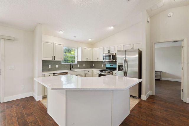 1575 HOLLYBERRY PLACE, The Villages, FL 32162