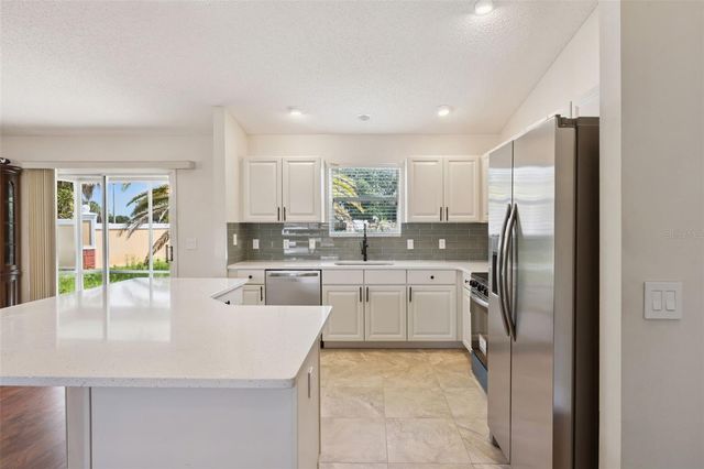 1575 HOLLYBERRY PLACE, The Villages, FL 32162