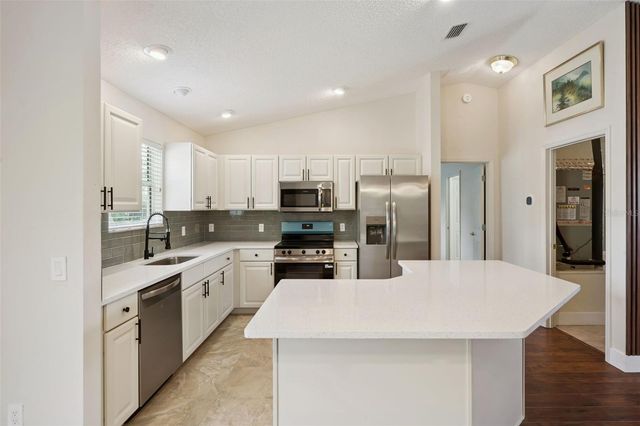 1575 HOLLYBERRY PLACE, The Villages, FL 32162