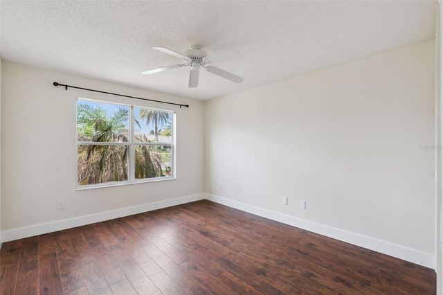 1575 HOLLYBERRY PLACE, The Villages, FL 32162