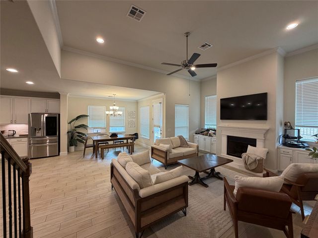 8709 Moccasin PATH, Austin, TX 78736