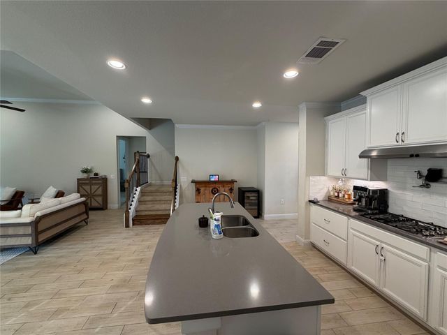 8709 Moccasin PATH, Austin, TX 78736