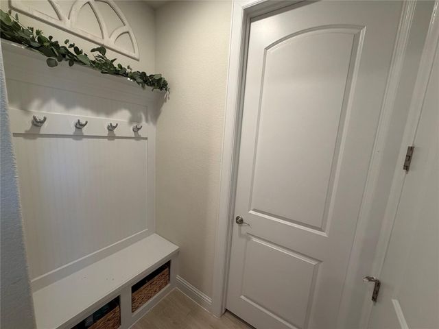 8709 Moccasin PATH, Austin, TX 78736