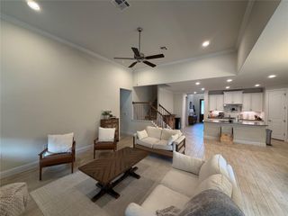 8709 Moccasin PATH, Austin, TX 78736