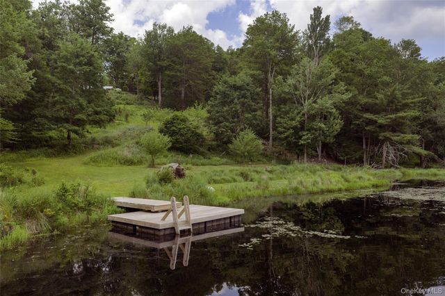 689 Church Road, Mountain Dale, NY 12763