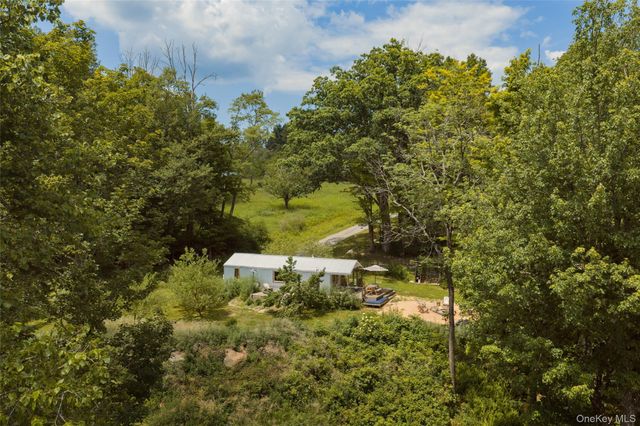 689 Church Road, Mountain Dale, NY 12763