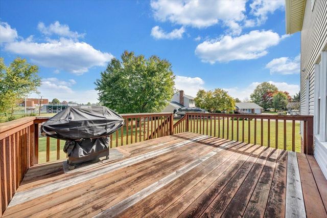 5111 Norseman DR, Roanoke, VA 24019