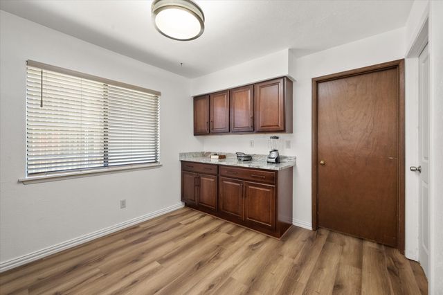 7009 Forestview Drive, Arlington, TX 76016