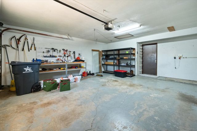 7009 Forestview Drive, Arlington, TX 76016