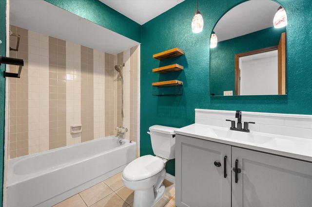 7009 Forestview Drive, Arlington, TX 76016