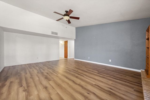 7009 Forestview Drive, Arlington, TX 76016