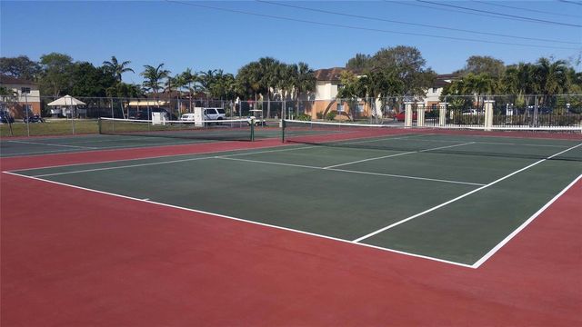 3650 N 56th Avenue 504, Hollywood, FL 33021
