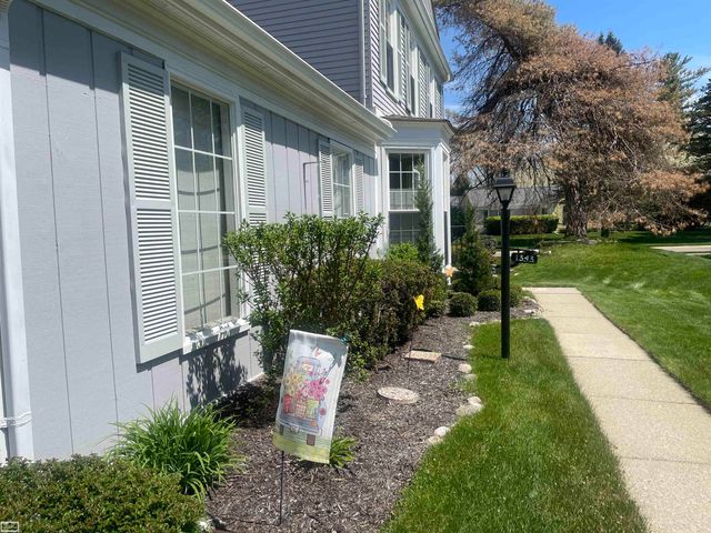 1343 Autumn Lane, Rochester Hills, MI 48306