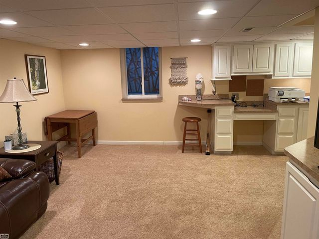 1343 Autumn Lane, Rochester Hills, MI 48306