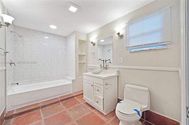 5618 Cinnamon Drive, West Palm Beach, FL 33415