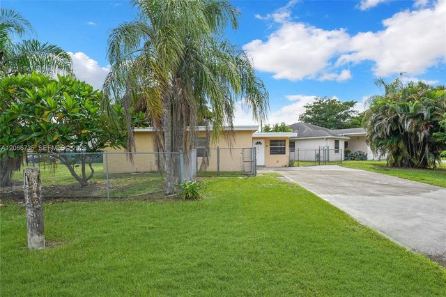 5618 Cinnamon Drive, West Palm Beach, FL 33415