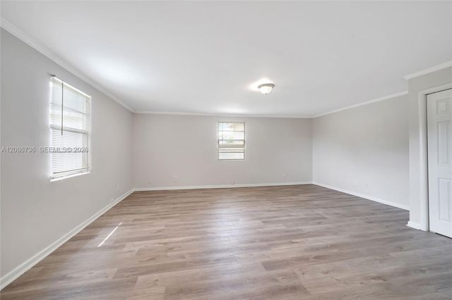 5618 Cinnamon Drive, West Palm Beach, FL 33415