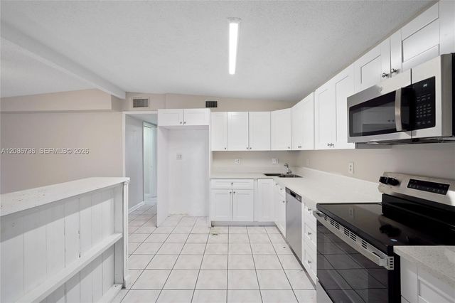 5618 Cinnamon Drive, West Palm Beach, FL 33415