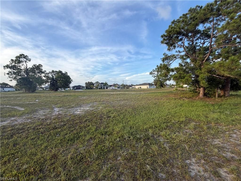 Image 1 of property listing at 2613 NW 20th TER, Cape Coral, FL 33993