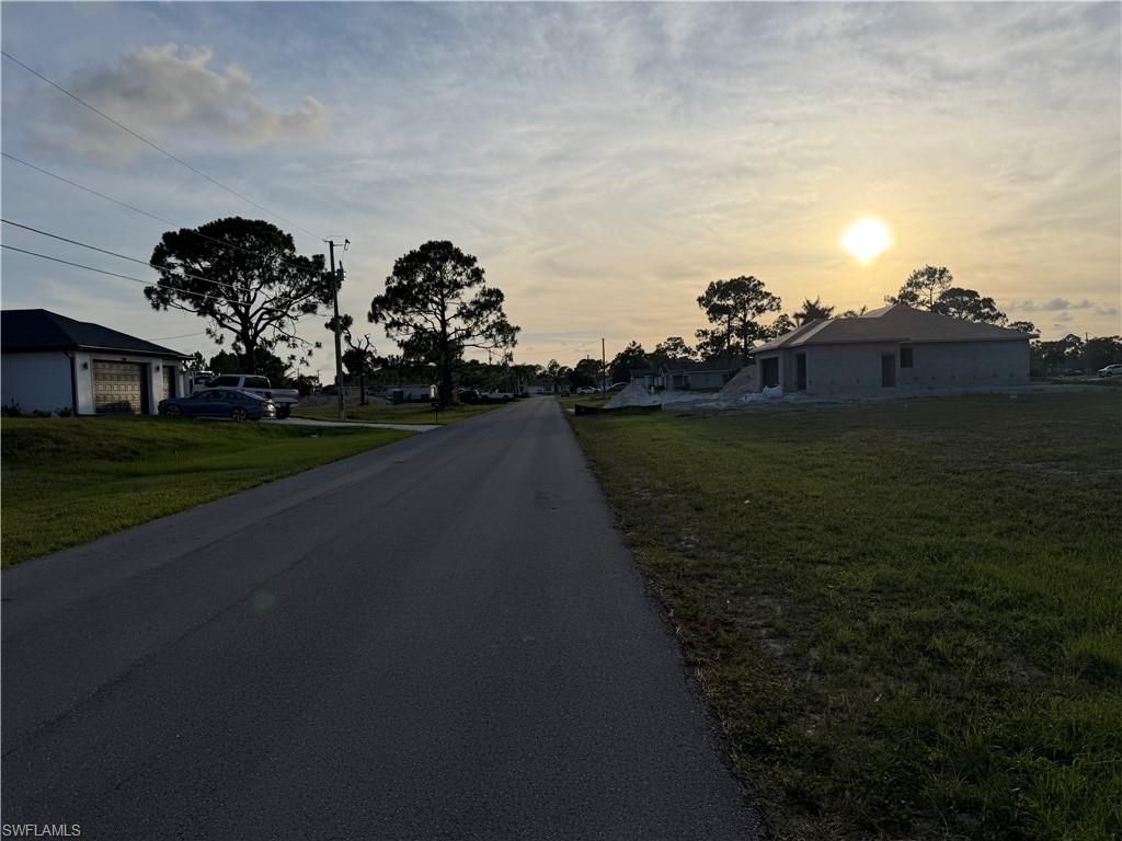 Image 2 of property listing at 2613 NW 20th TER, Cape Coral, FL 33993