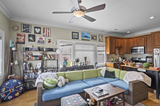 2528 E 10th Street, Long Beach, CA 90804