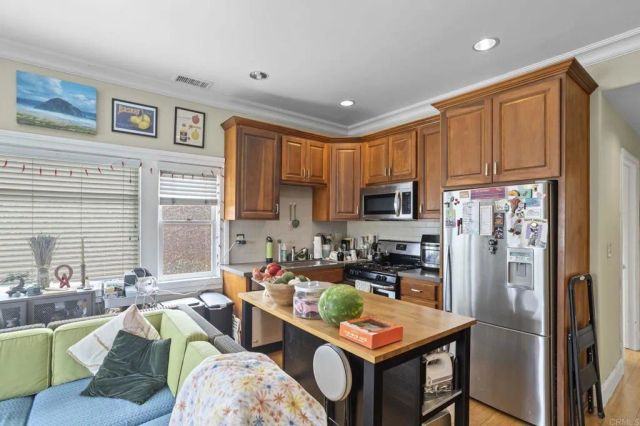 2528 E 10th Street, Long Beach, CA 90804