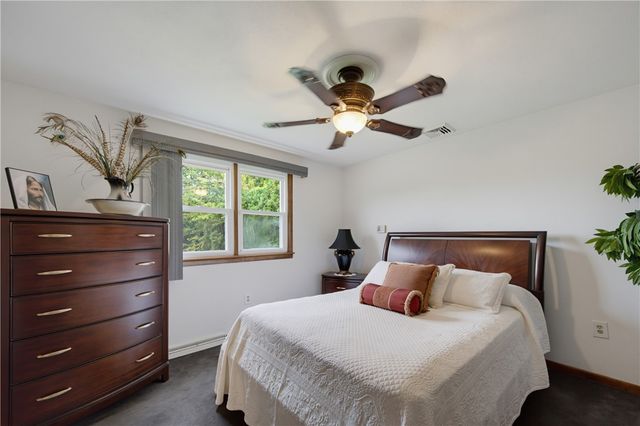 11 Old Barrington Road, East Providence, RI 02915