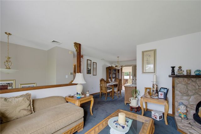 11 Old Barrington Road, East Providence, RI 02915
