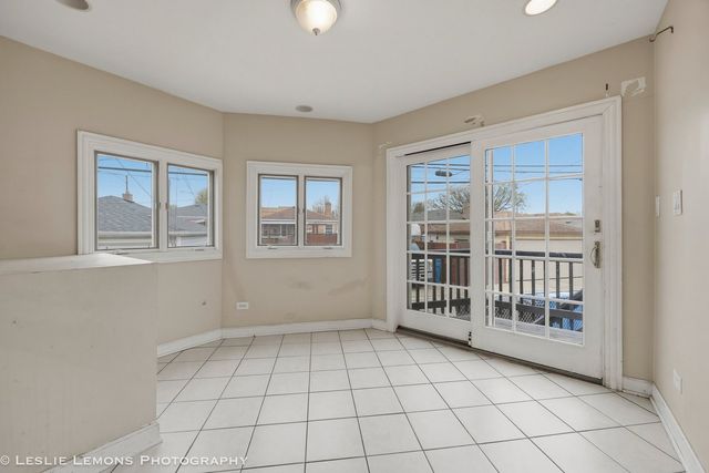 6346 W RAVEN Street, Chicago, IL 60646