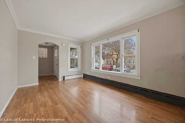 6346 W RAVEN Street, Chicago, IL 60646