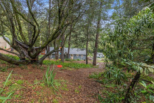 17721 Ridge Rd, Pine Grove, CA 95665