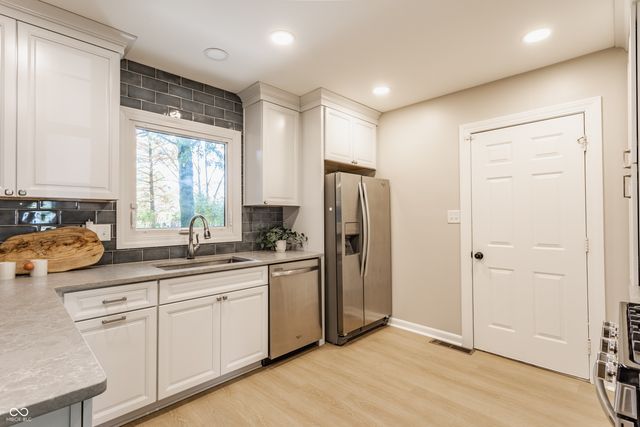 6609 Hazelwood Avenue, Indianapolis, IN 46260