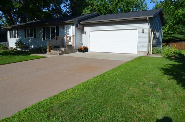 1504 Winchester Way, Altoona, WI 54720