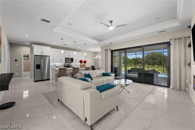 411 24th AVE NE, Naples, FL 34120