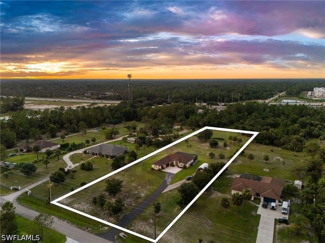 411 24th AVE NE, Naples, FL 34120