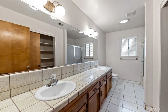 12165 Caron, Madera, CA 93636